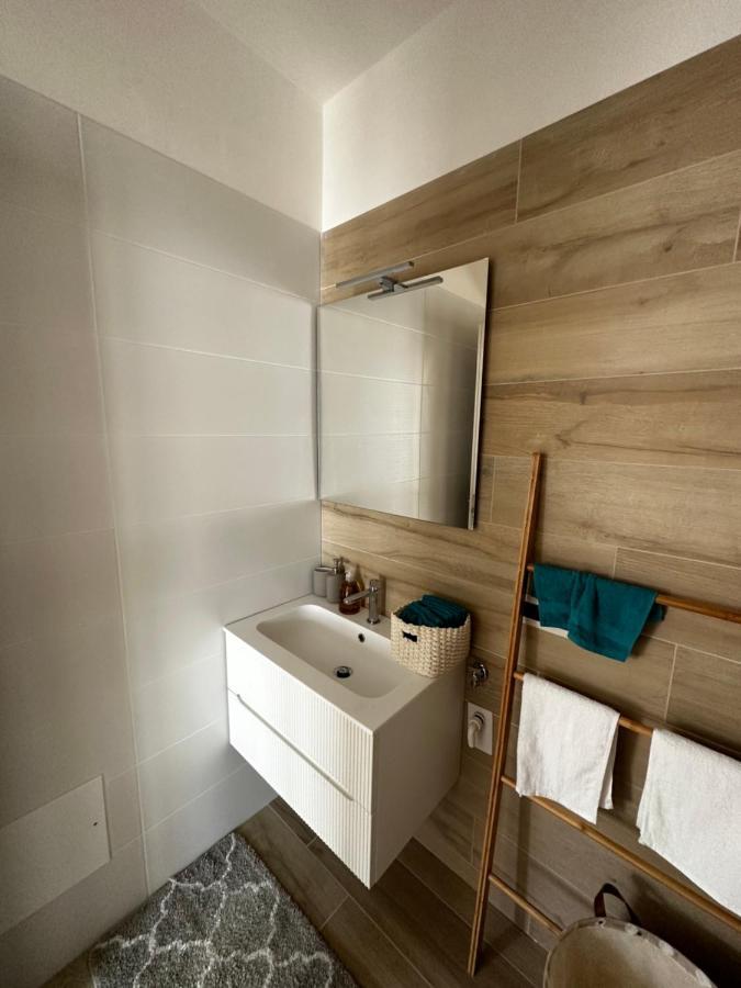 Bluenote Apartment *